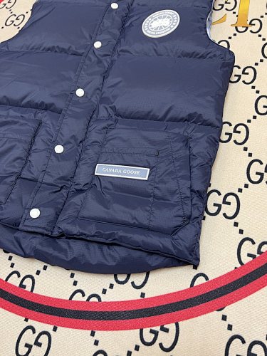 Canada Goose Freestyle Crew Navy Blue Down Vest