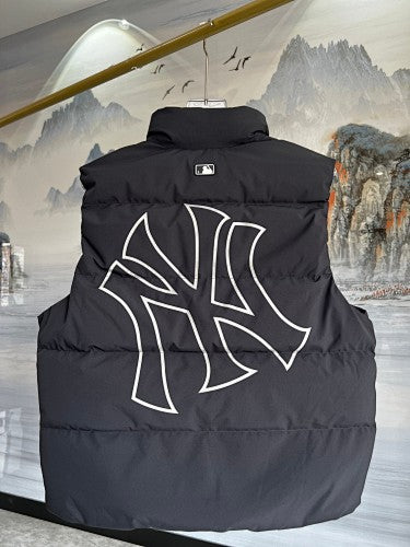 MLB New York Yankees Black Puffer Down Vest