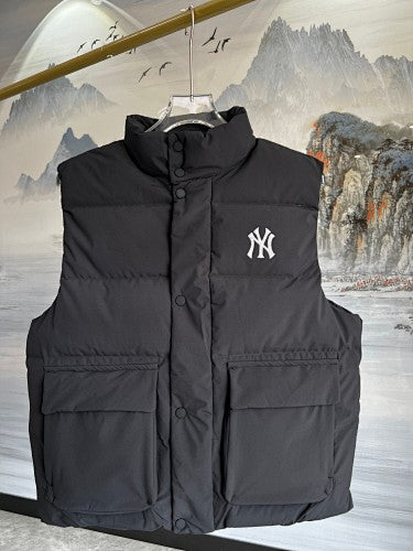 MLB New York Yankees Black Puffer Down Vest