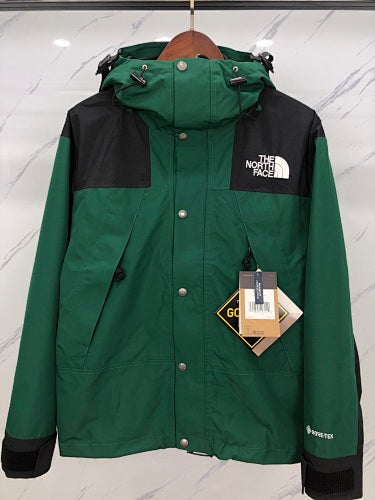 The North Face 1990 Mountain Jacket GTX Forest Green Black