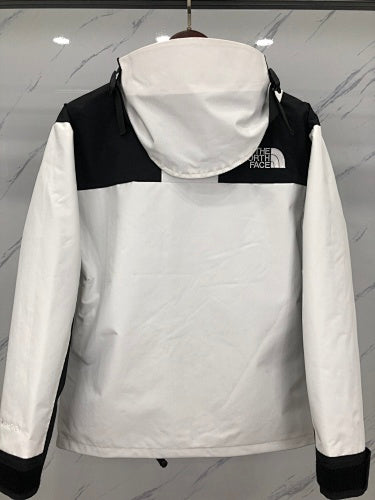 The North Face 1990 Mountain Jacket GTX White Black