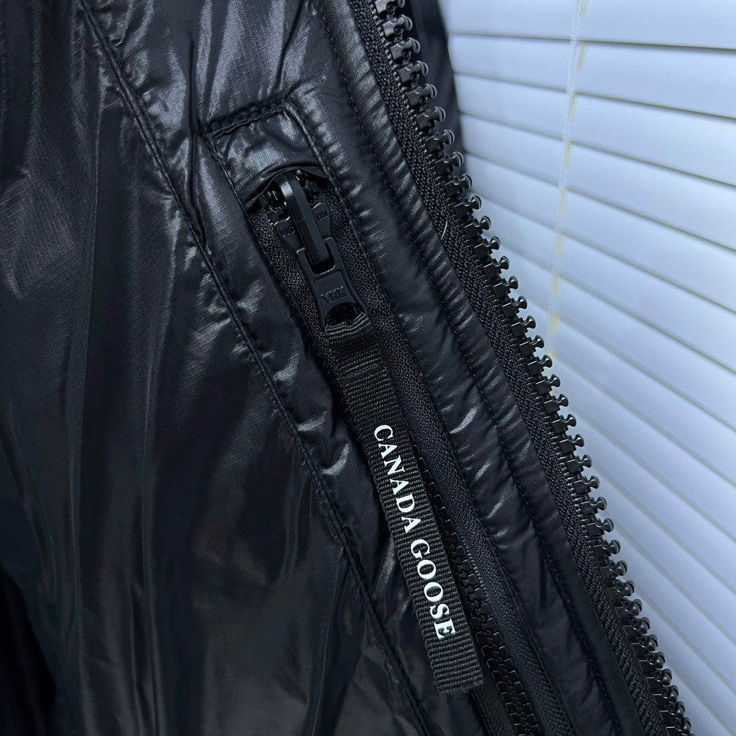 Canada Goose Black High-Gloss Down Jacket