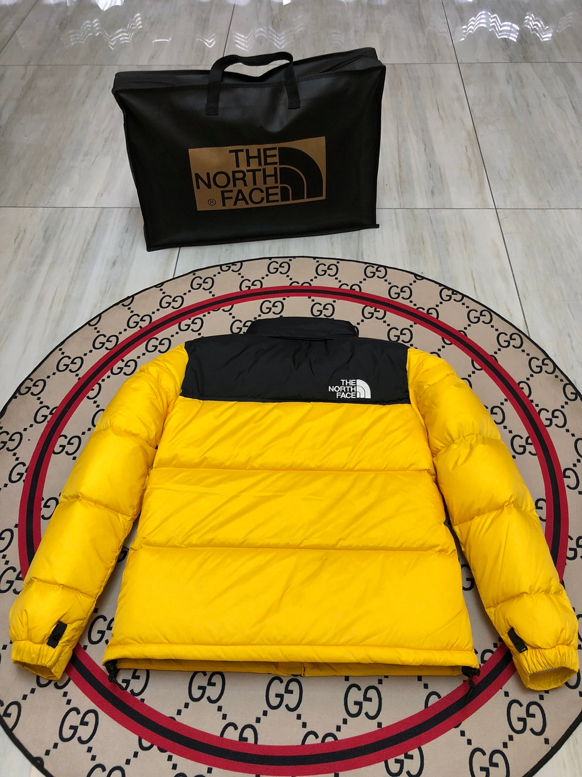 The North Face Nuptse 700 Down Jacket Summit Gold Black