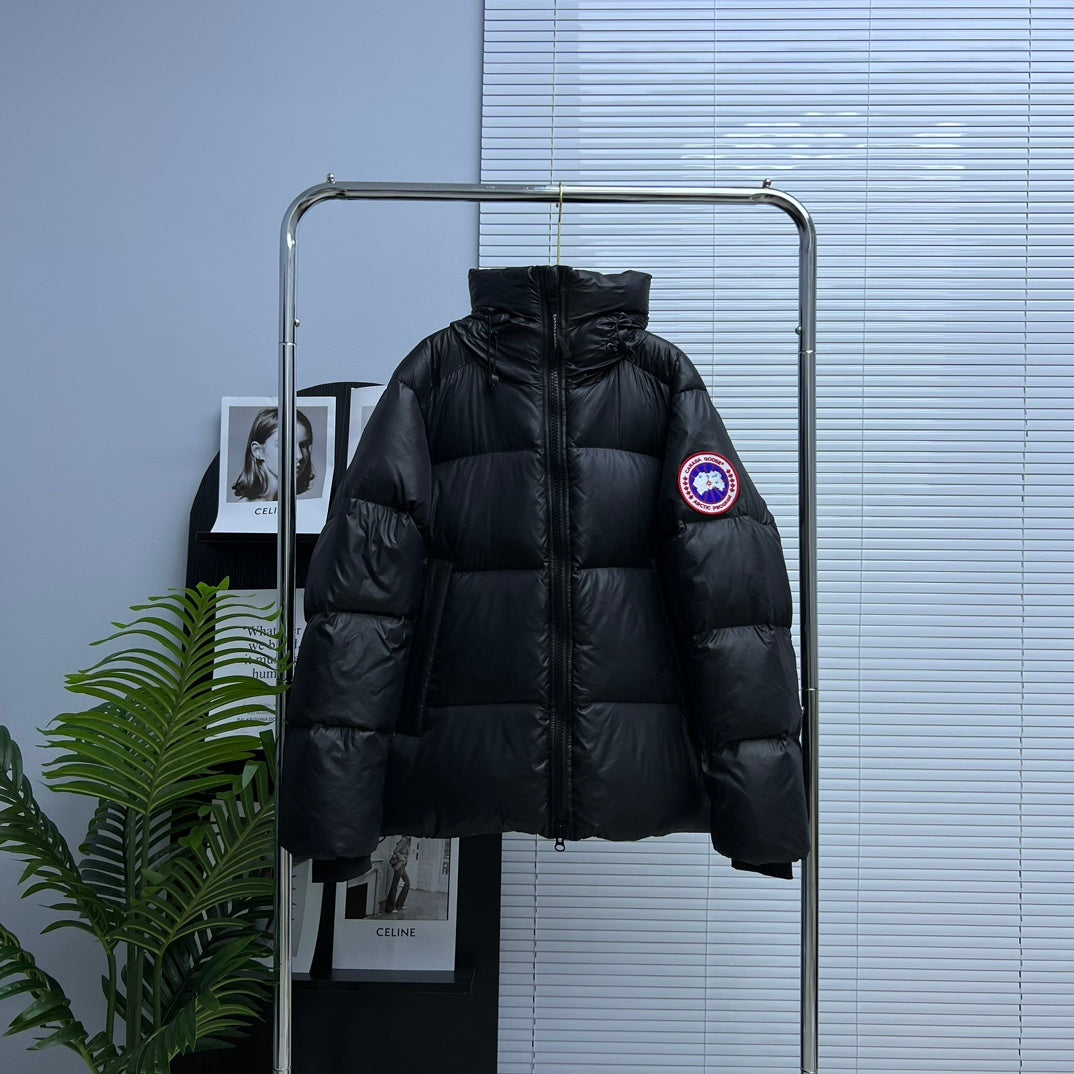 Canada Goose Black High-Gloss Down Jacket