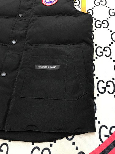 Canada Goose Freestyle Crew Black Down Vest – Red Badge