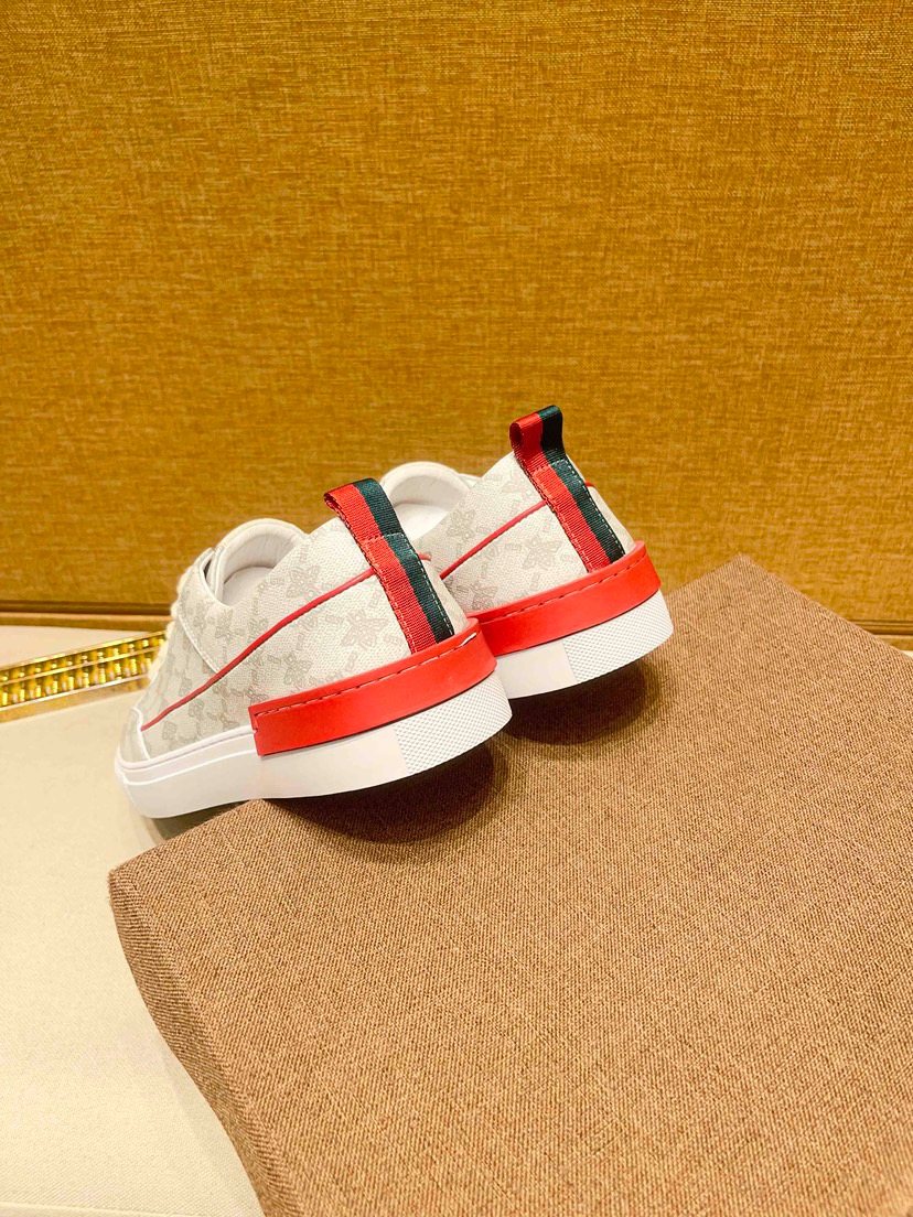 Cream Patterned Low-Top Sneakers