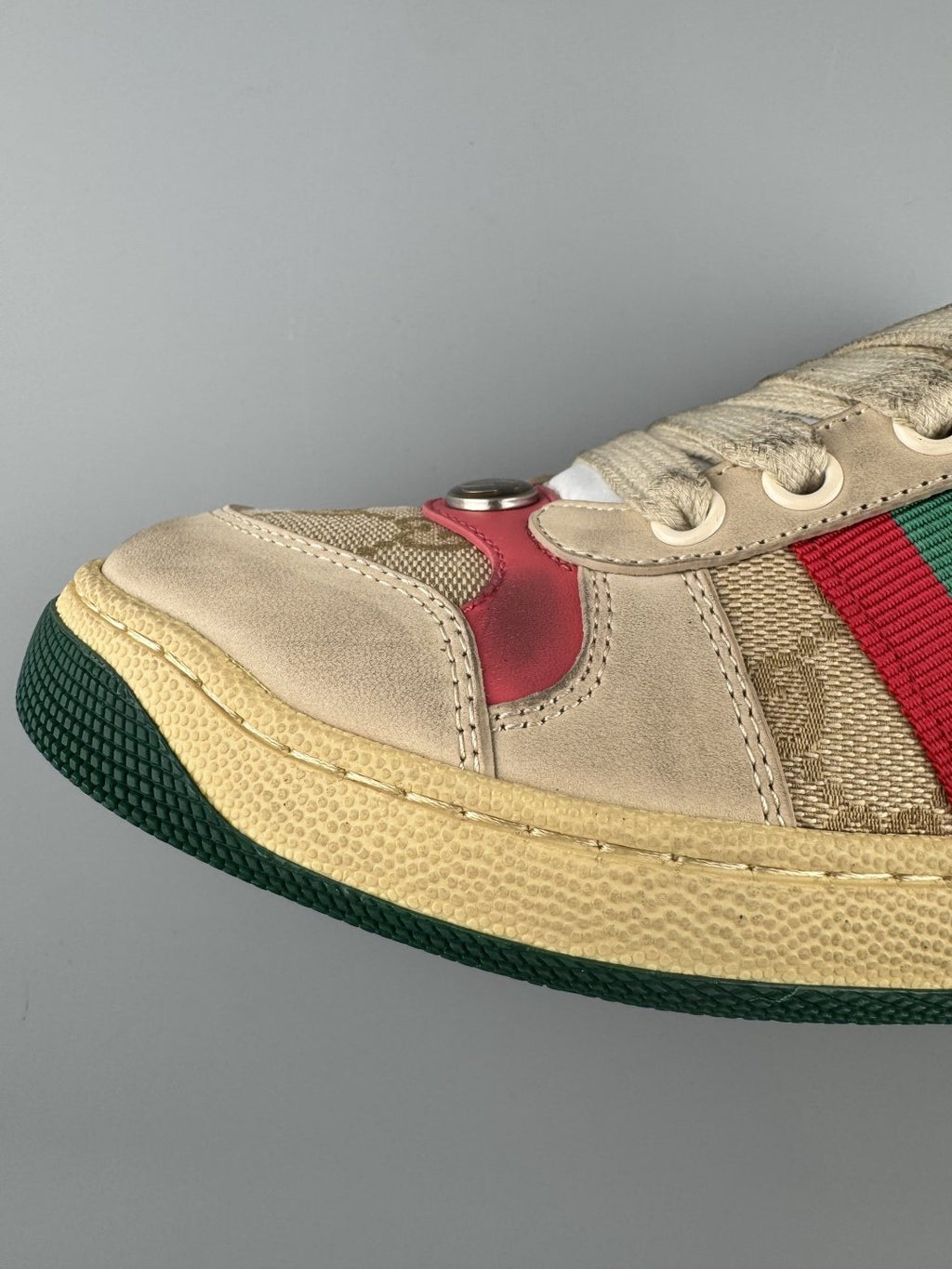 Gucci Beige Stripe Low-Top Sneakers